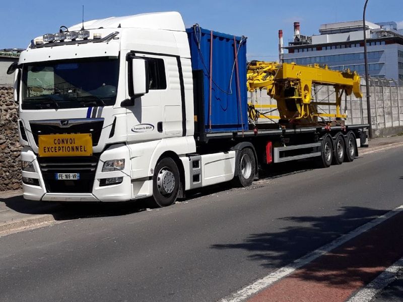 Transports Brun : transport routier plateaux haut-rhin alsace : camion bleu